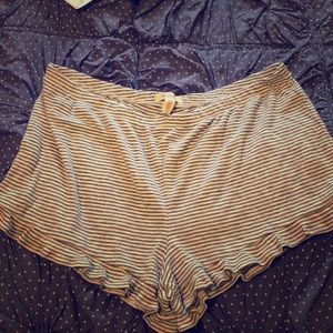 Madewell Ruffle-Hem Pajama Shorts